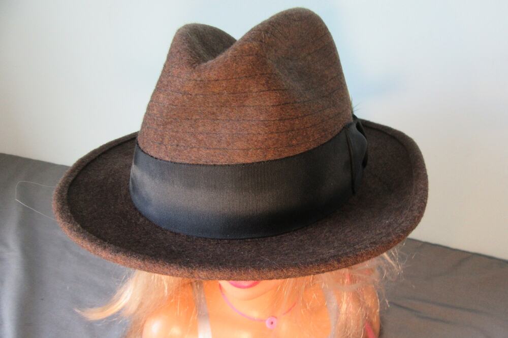 Monaco Finefelts Fedora Men's 7 1/4 Brown Black Band Colorful Feathers 100% Wool